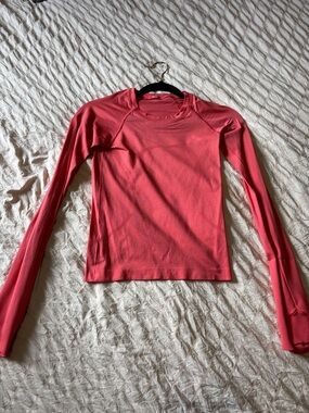 lululemon athletica Long-Sleeve Workout Top in Coral